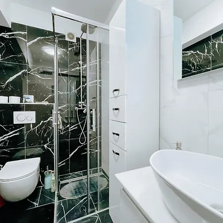 Apartman Lotus *